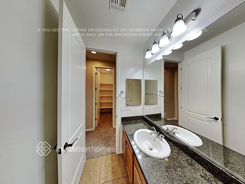 Building Photo - 1022 S Annie Ln