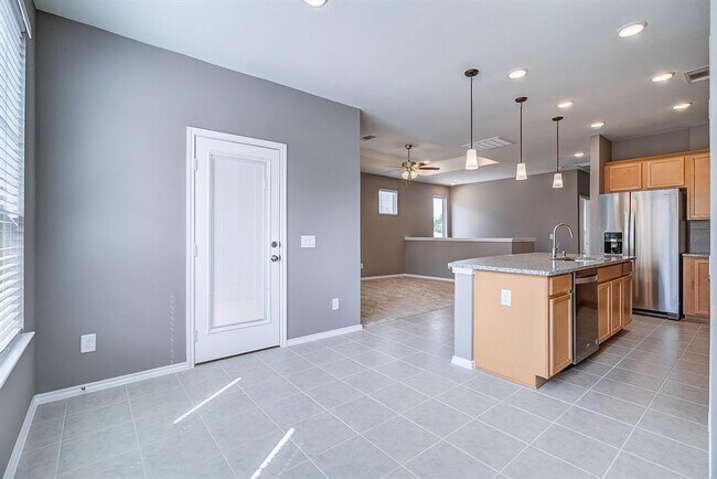 Building Photo - 9312 Bauer Vista Dr