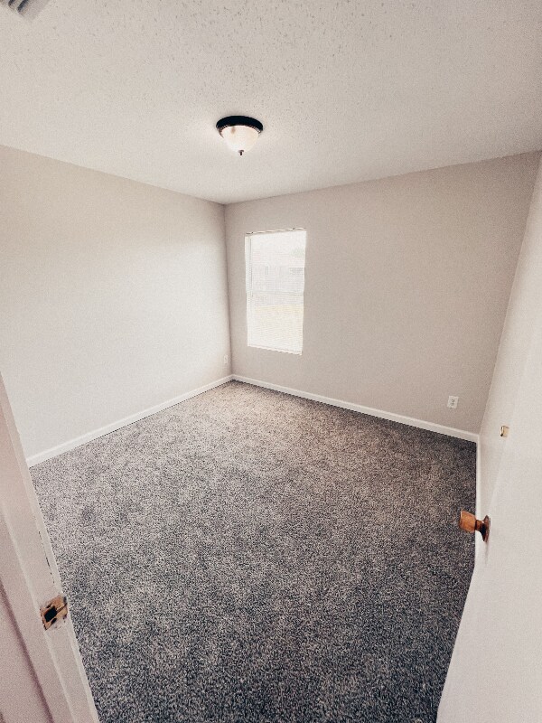 Building Photo - 243 Meadowcrest Dr