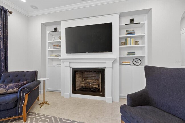 Building Photo - 18233 Leafmore St