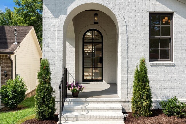 Building Photo - 2931 Sharon Hill Cir