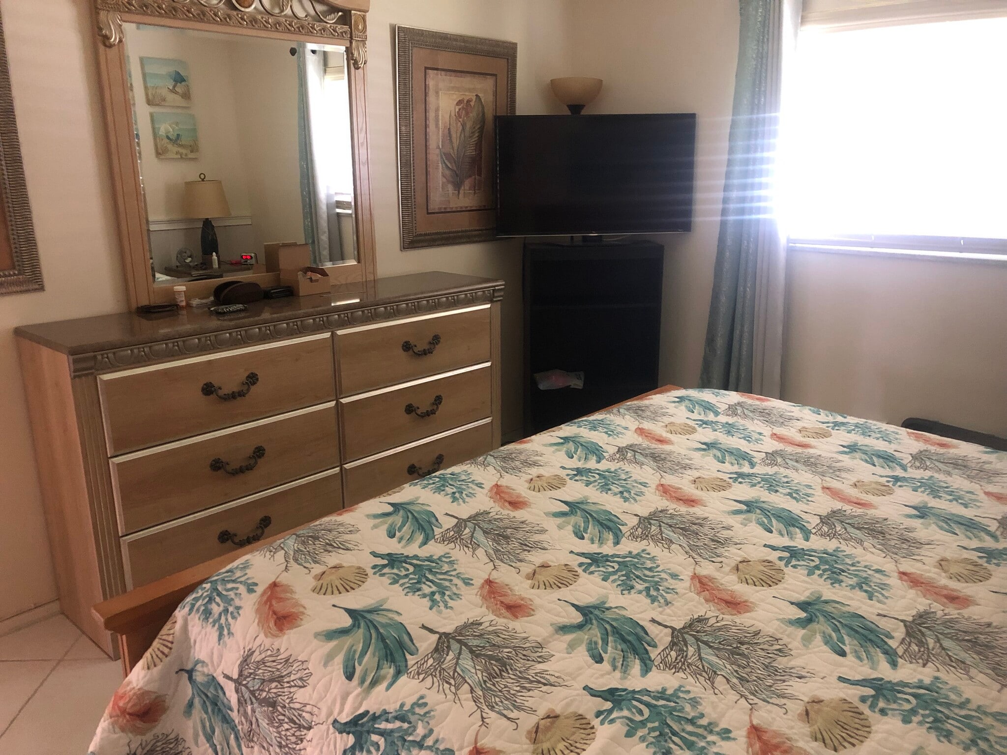 Building Photo - 700 SE 7th Ave