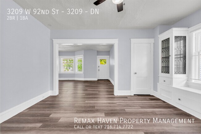 Building Photo - 3209 W 92nd St