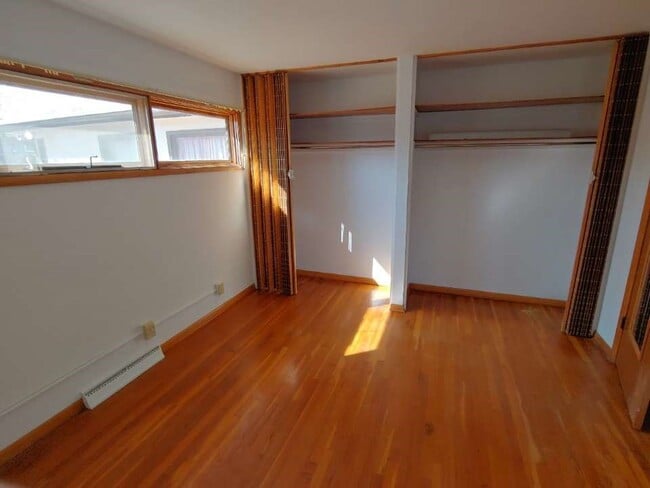 Building Photo - 5319 SW 15th St