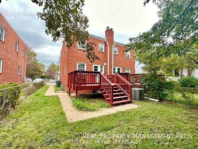 Building Photo - 107 E Del Ray Ave