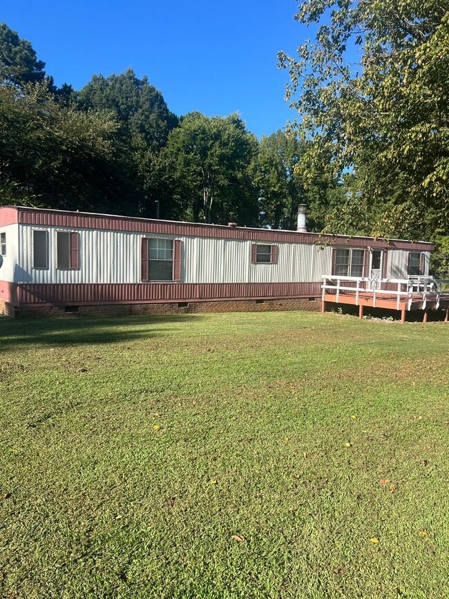 Building Photo - 5950 Navajo Trail