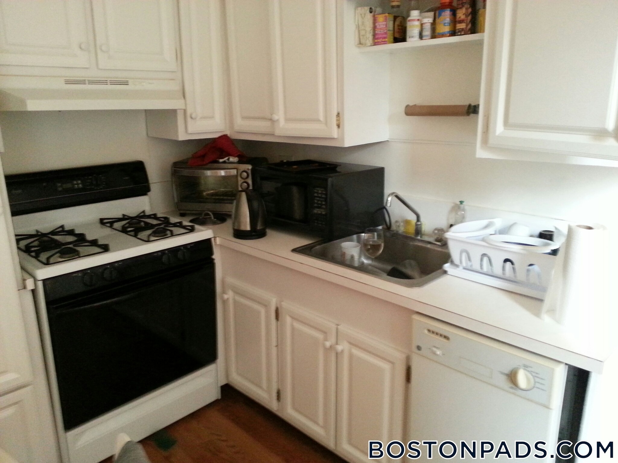 Building Photo - 92 Endicott St