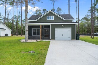 Building Photo - 145 Waters Cir
