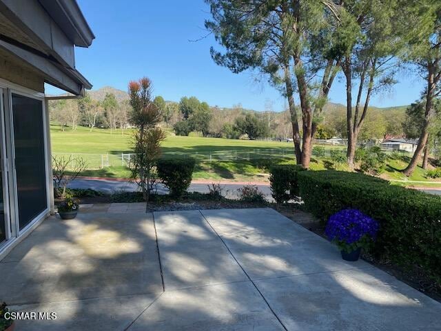 Building Photo - 132 Rosehedge Ln