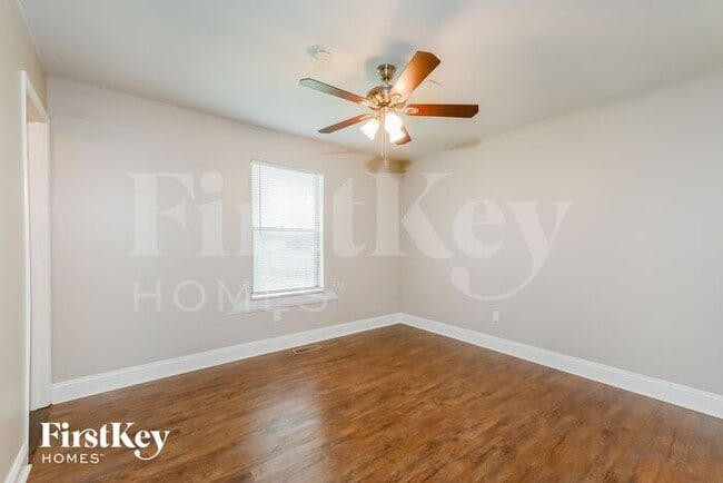 Building Photo - 5854 Blackberry Dr