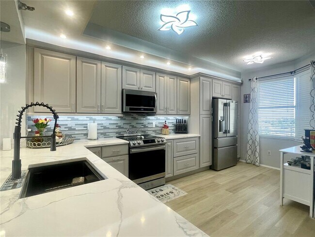 Building Photo - 7862 Sailboat Key Blvd S