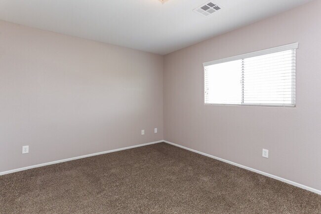 Building Photo - 3342 Villa Fiori Ave