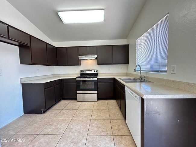 Building Photo - 15036 W Calavar Rd