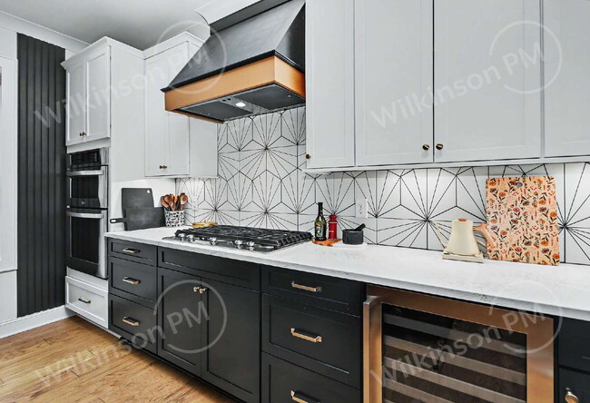 Building Photo - Luxurious & Upscale 3Br/2.5Bth, Perfect for Corporate Relocation, Professional Athlete, Successfu...