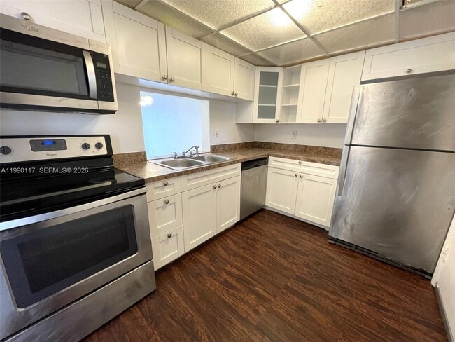 Building Photo - 2800 NW 56th Ave