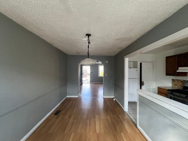 Building Photo - 6741 Horrocks St