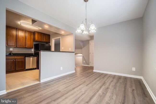 Building Photo - 6028 Forrest Hollow Ln