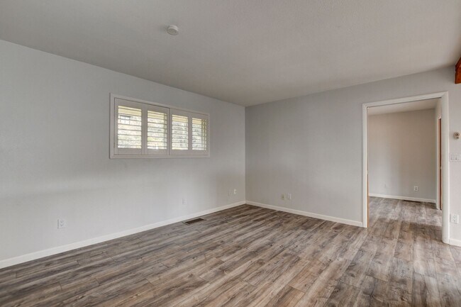 Building Photo - Beautiful Home for Rent in Prescott!