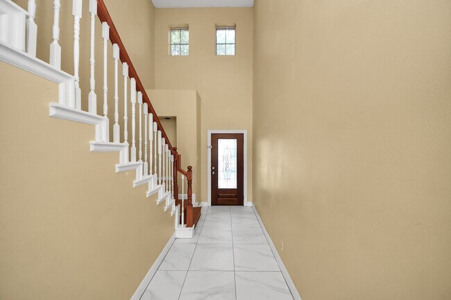 Building Photo - 4610 Plum Forest Rd
