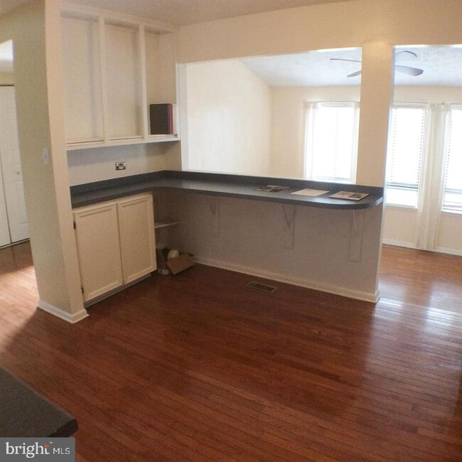 Building Photo - 4418 Roland Springs Dr