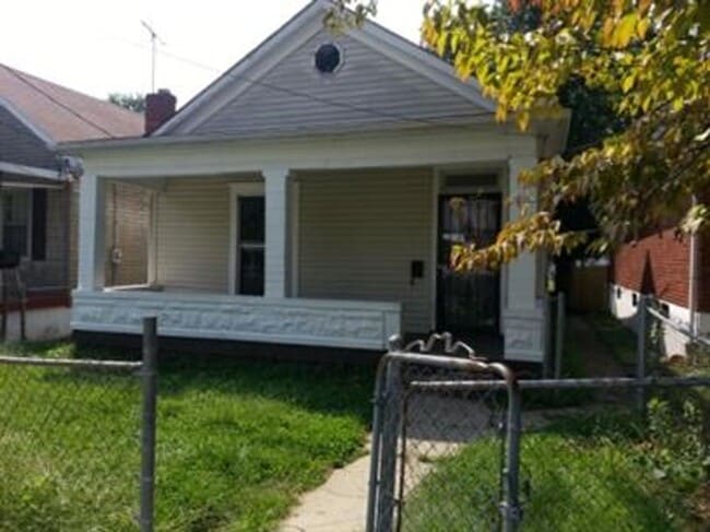 Building Photo - 1218 Oleanda Ave