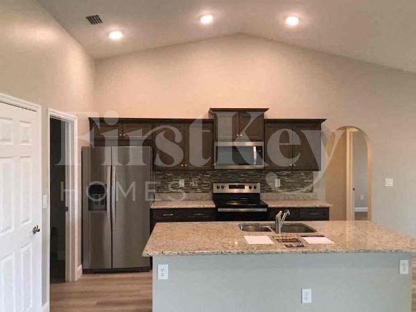 Building Photo - 2916 26th St SW