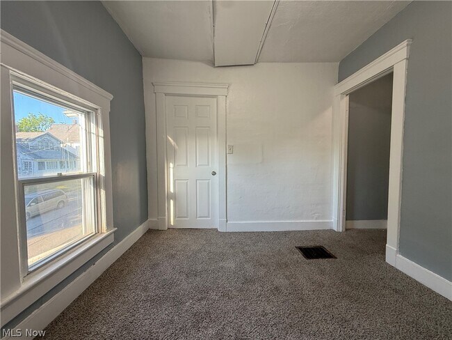 Building Photo - 7610 Jeffries Ave