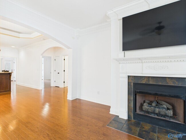 Building Photo - 413 White Petal St SW