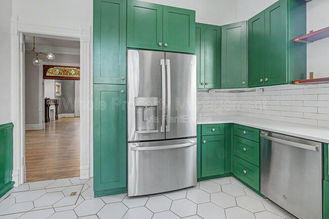 Building Photo - 2923 W 27th Ave