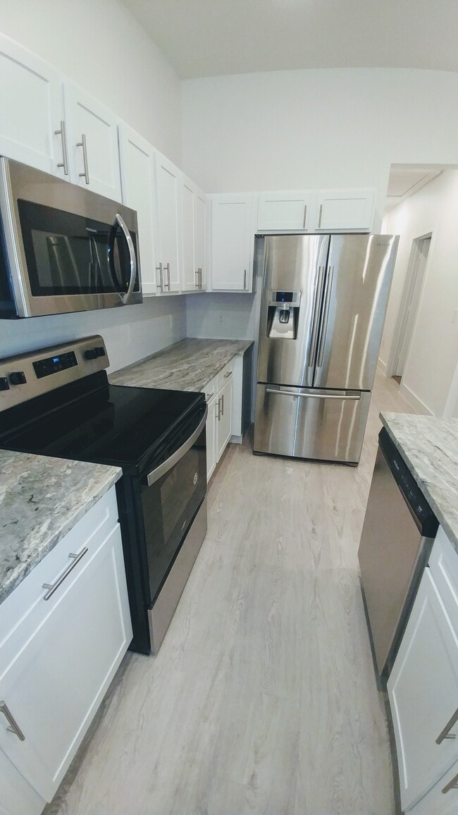 Building Photo - 4330 Mallow St