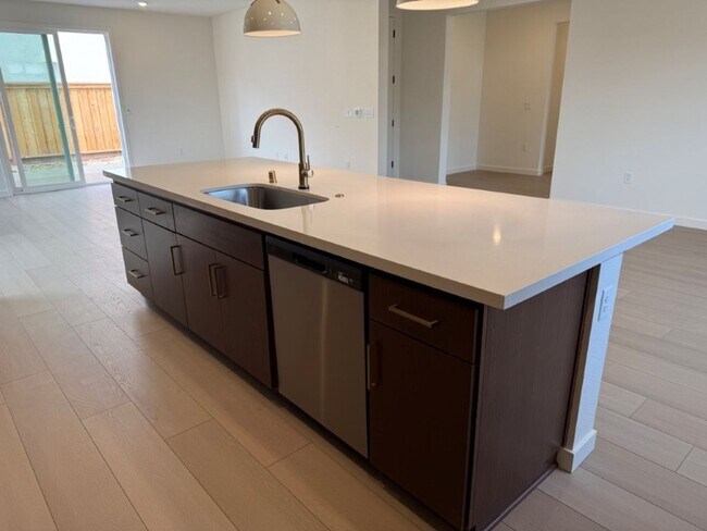 Building Photo - Brand New Desirable One Lake Subdivision -...