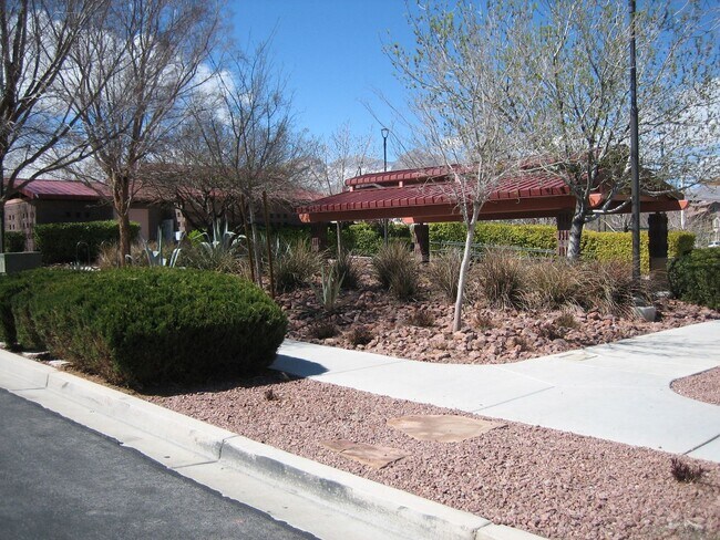 Building Photo - Beautiful 3 bd home in Summerlin Center ne...