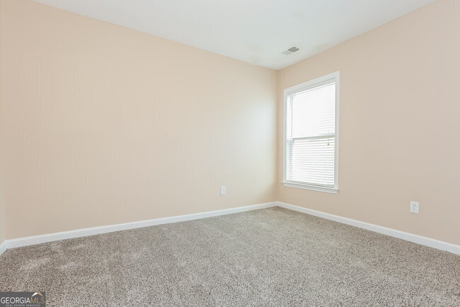 Building Photo - 151 Oak Haven Dr