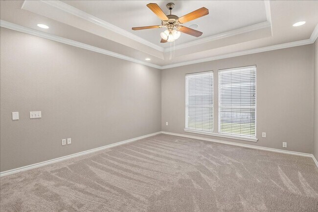 Building Photo - 5114 Spring Brook Dr