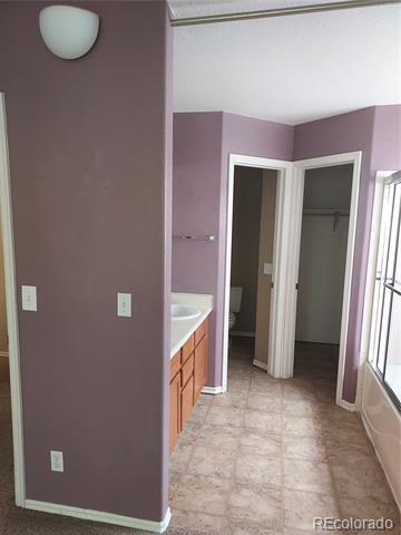 Building Photo - 4476 Cottonwood Lakes Blvd