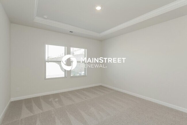 Building Photo - 3 Bedroom Pet-Friendly Home in Charlotte, NC with Main Street Renewal