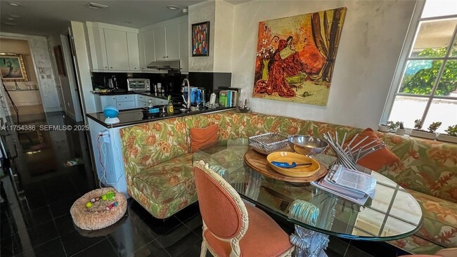 Building Photo - 7241 Fisher Island Dr