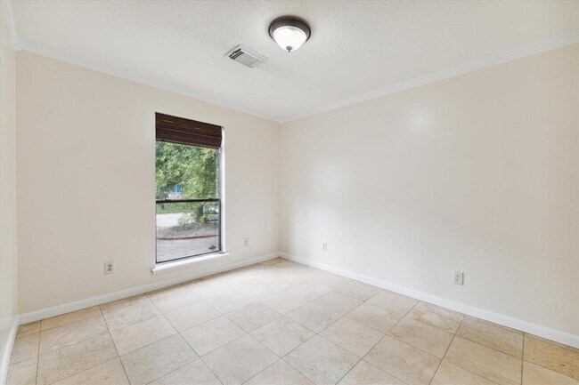 Building Photo - 2211 Place Rebecca Ln