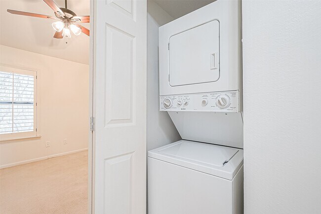 Building Photo - 2930 Grants Lake Blvd