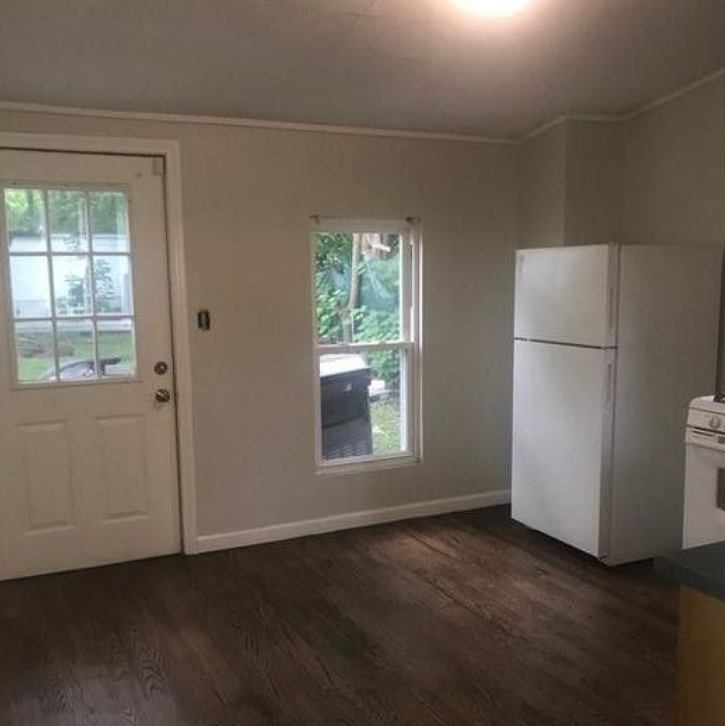 Kitchen - 143 Winchester Ave