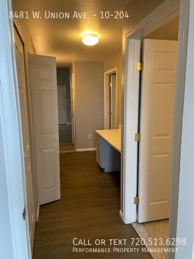 Building Photo - 8481 W Union Ave