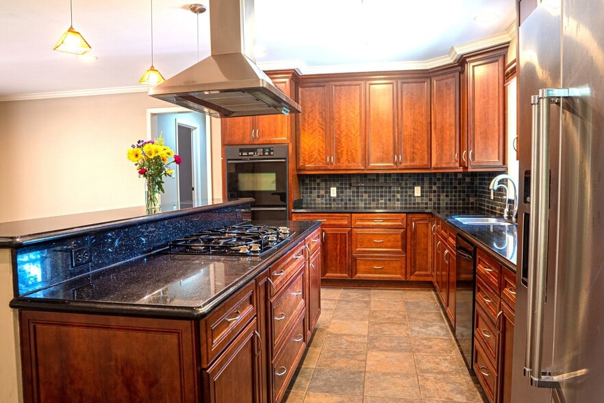 Building Photo - 1739 Remington Rd