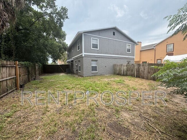 Building Photo - 435 Eaton St
