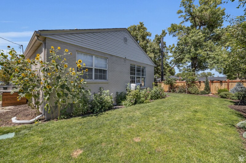 Building Photo - 676 N 1200 W