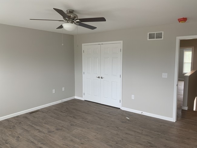 Building Photo - 85 Melrose Dr