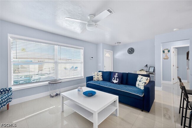 Building Photo - 624 SE 46th St