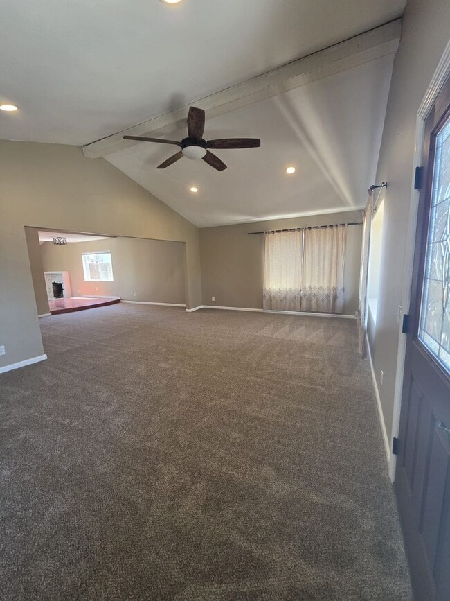 Building Photo - Beautiful 3 bedroom 2 bath Home in Imperial Beach