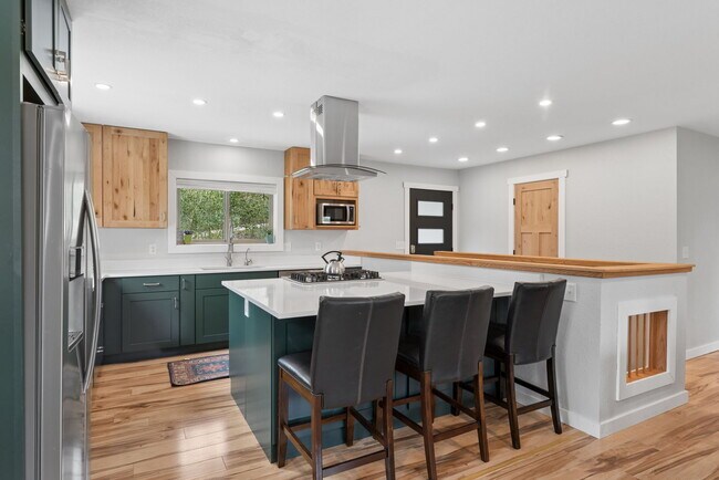 Building Photo - 171 Piney Acres Cir