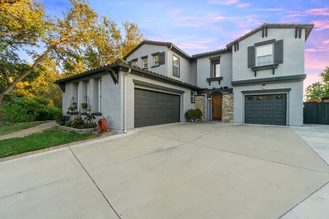 Building Photo - 1107 Shadowcrest Ln