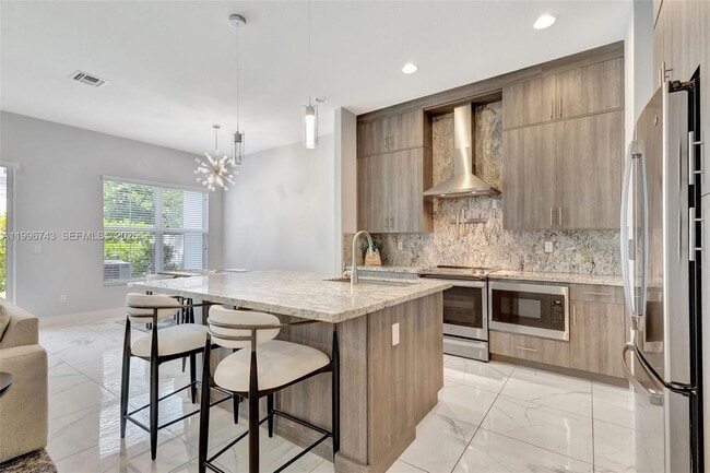 Building Photo - 4921 Pointe Midtown Way